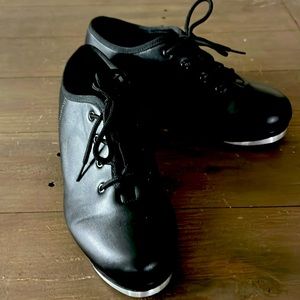 Tap shoes size 6.5